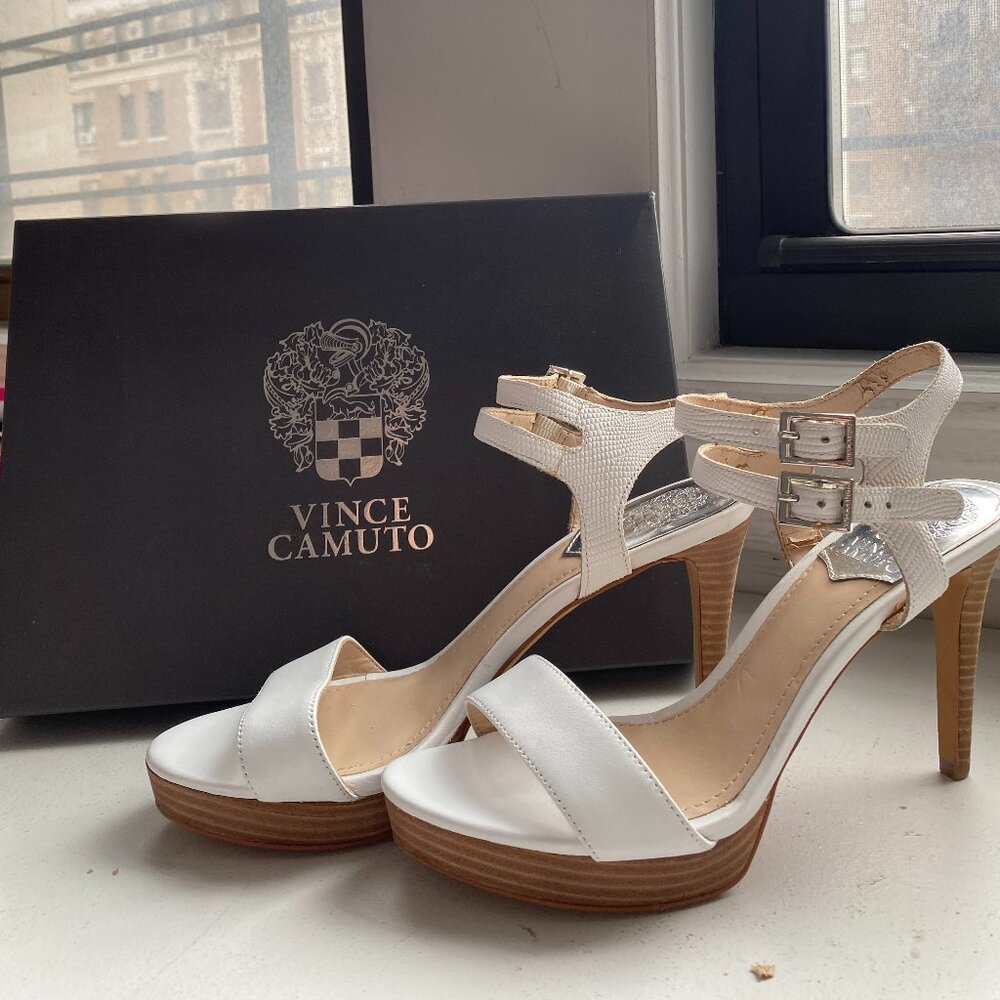 Vince Camuto White High Heel Sandals Size 7.5